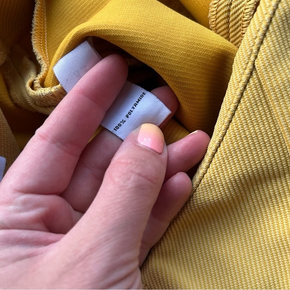 Diane Von Furstenberg Yellow Mini Skirt Size 2 - Picture 2 of 6